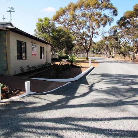 Acclaim Gateway Caravan Park Dundas Esterno foto