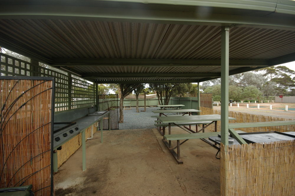 Acclaim Gateway Caravan Park Dundas Esterno foto