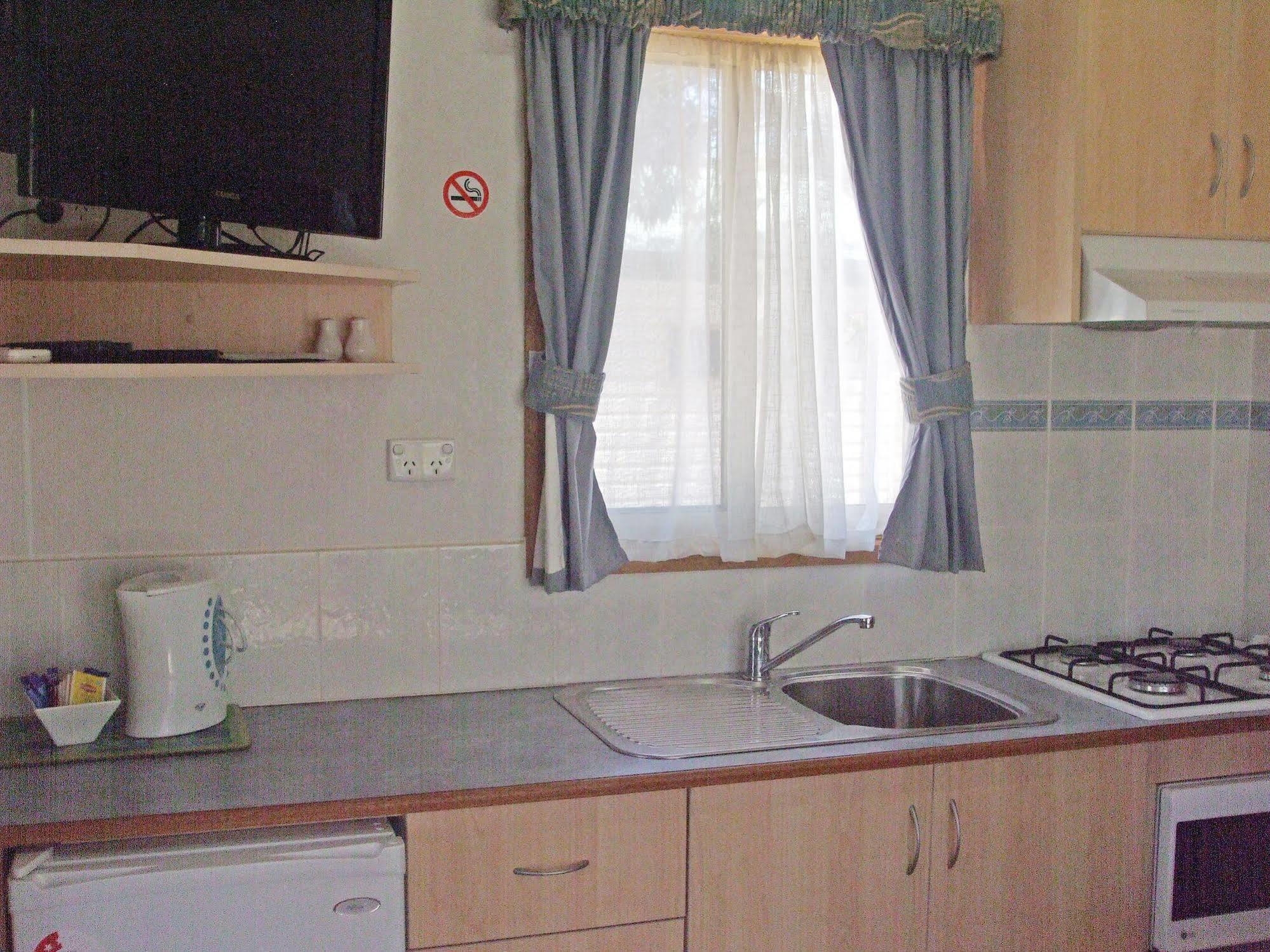 Acclaim Gateway Caravan Park Dundas Esterno foto
