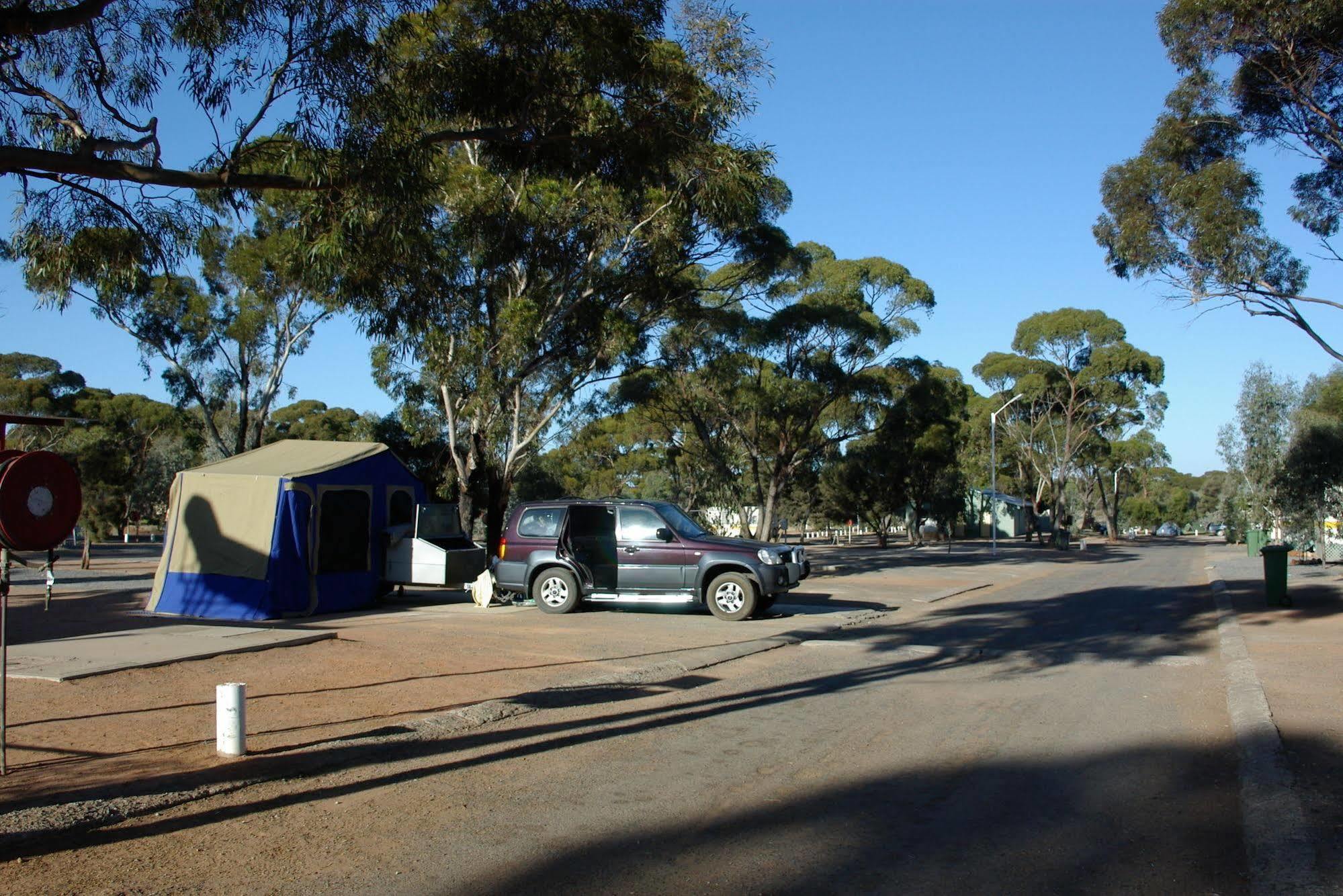 Acclaim Gateway Caravan Park Dundas Esterno foto